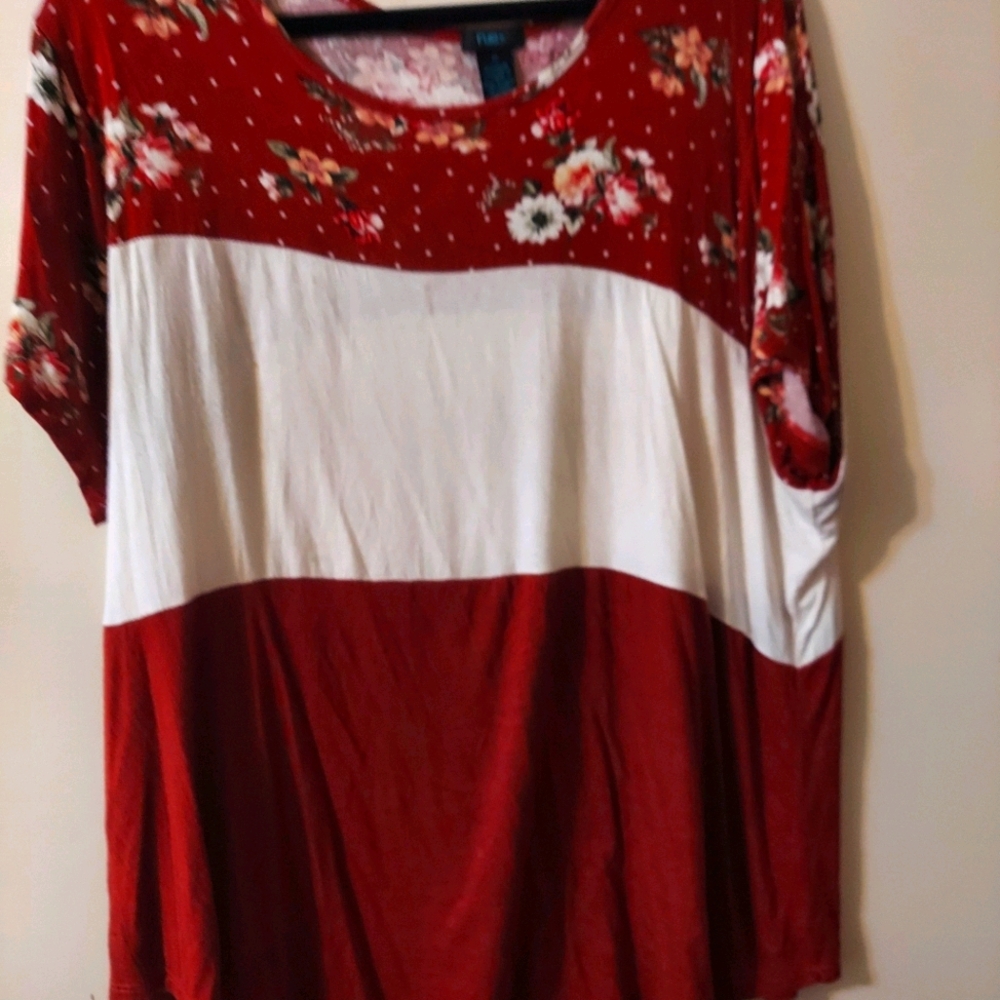 Plus size floral block top